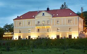 Hotel & Restoran Dvorac Gjalski